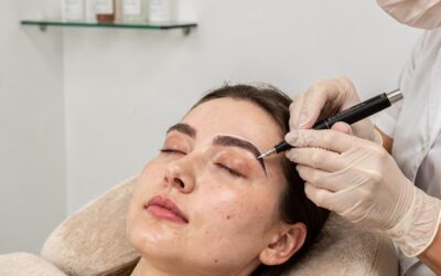 Micropigmentación de cejas o microblading: qué diferencia hay y cuál elegir