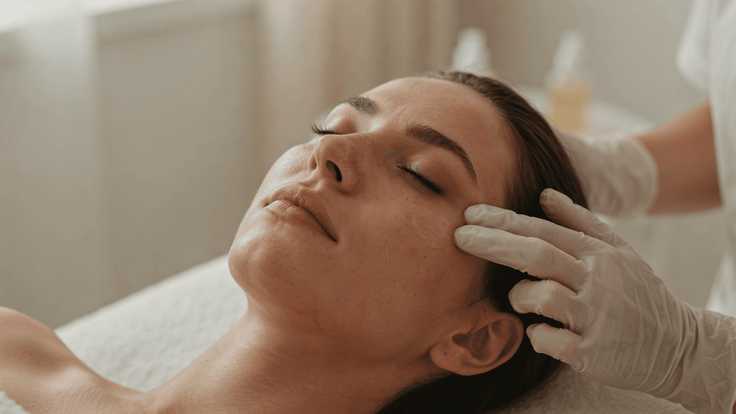 Manchas solares: el tratamiento facial que iguala tu piel – Salon4 by Sonia Rueda Manchas solares: el tratamiento facial que iguala tu piel - Salon4 by Sonia Rueda